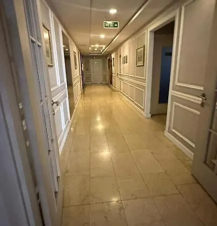 Albatros Apartment *